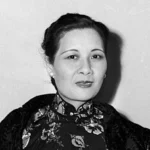 Does eating boiled eggs regularly benefit or harm the liver?